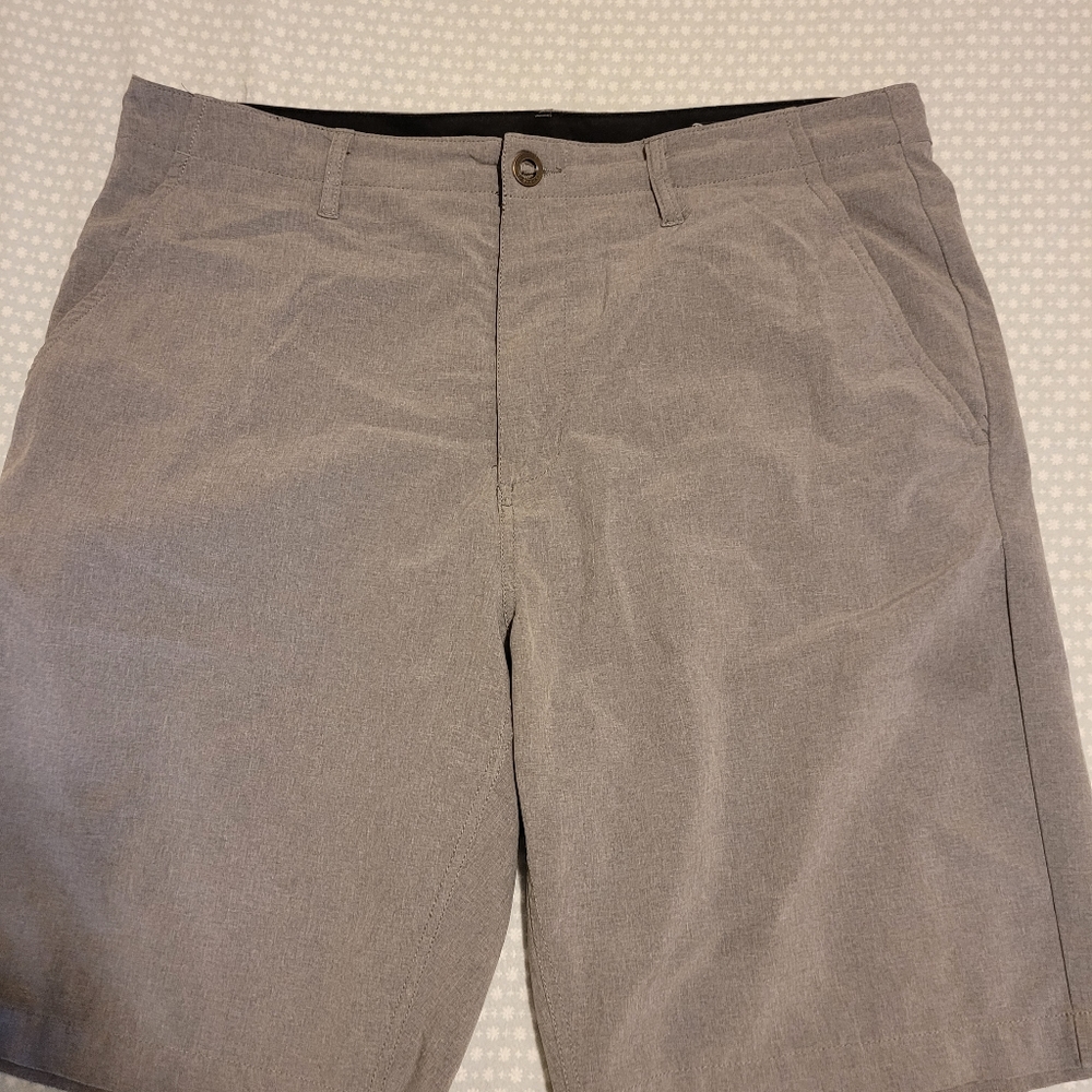 Volcom shorts